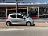 Peugeot 107 1.0 68CV 5 Porte - silberne Peugeot 107