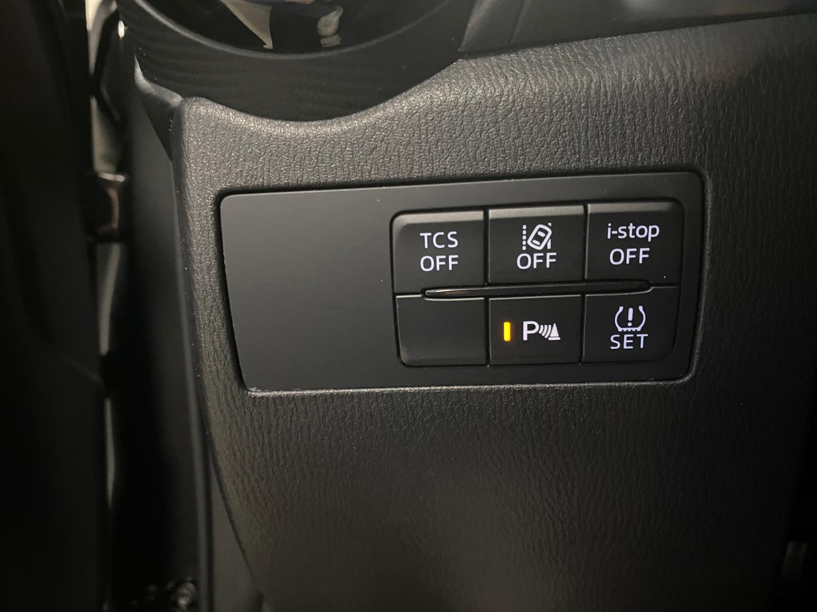 Fahrzeugabbildung Mazda CX-3 2.0 NAVIGATION+LED SCHEINWERFER+KAMERA+HEAD