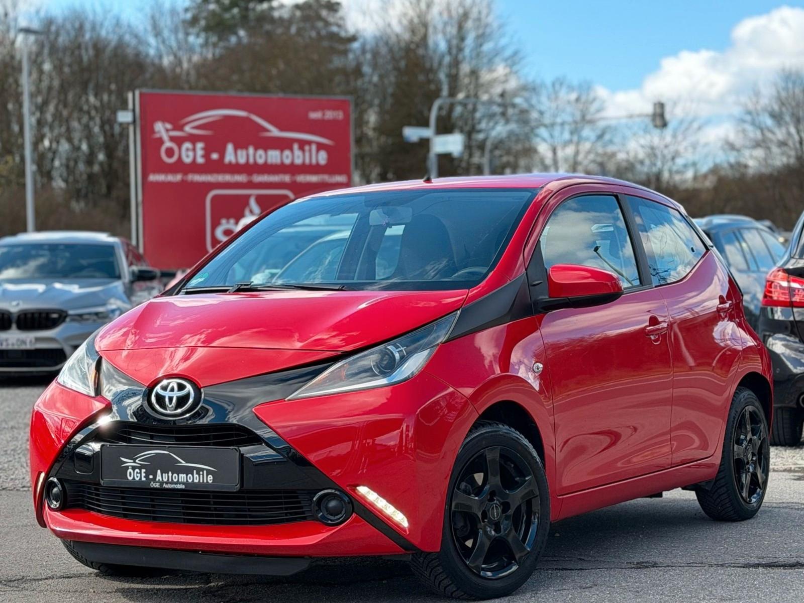 Toyota Aygo 1.0 x-play Klima/Bluetooth/1.Hand