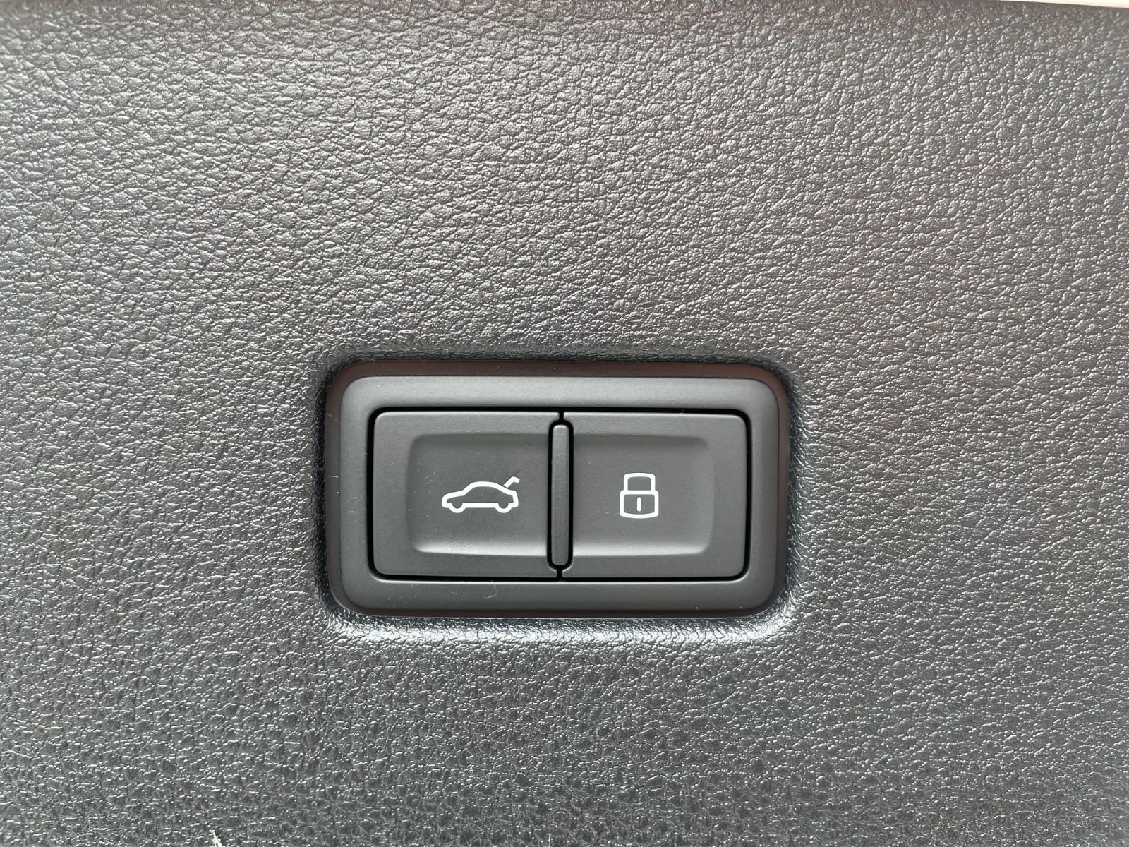 Fahrzeugabbildung Audi Q8 50 TDI Facelift |SLine|HUD|Softclose|23"|B&O|