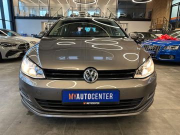 Volkswagen Golf VII Lim. Sound Start-Stopp *Navi*Kamera*