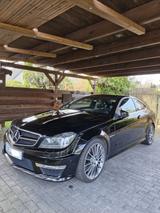Mercedes-Benz C 63 AMG Coupé ,2.Hd. 90TKM, Scheckheft - Mercedes-Benz C 63 AMG aus 2012: Coupé