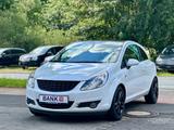 Opel Corsa D Color Edition 1.4 Sportsitze - Opel Corsa aus 2010: Sport