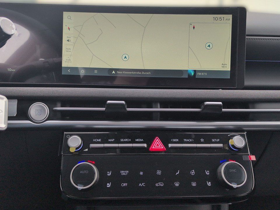 Fahrzeugabbildung Hyundai TUCSON HEV 1.6T 6AT 2WD PRIME 5J-GARANTIE LEDER+