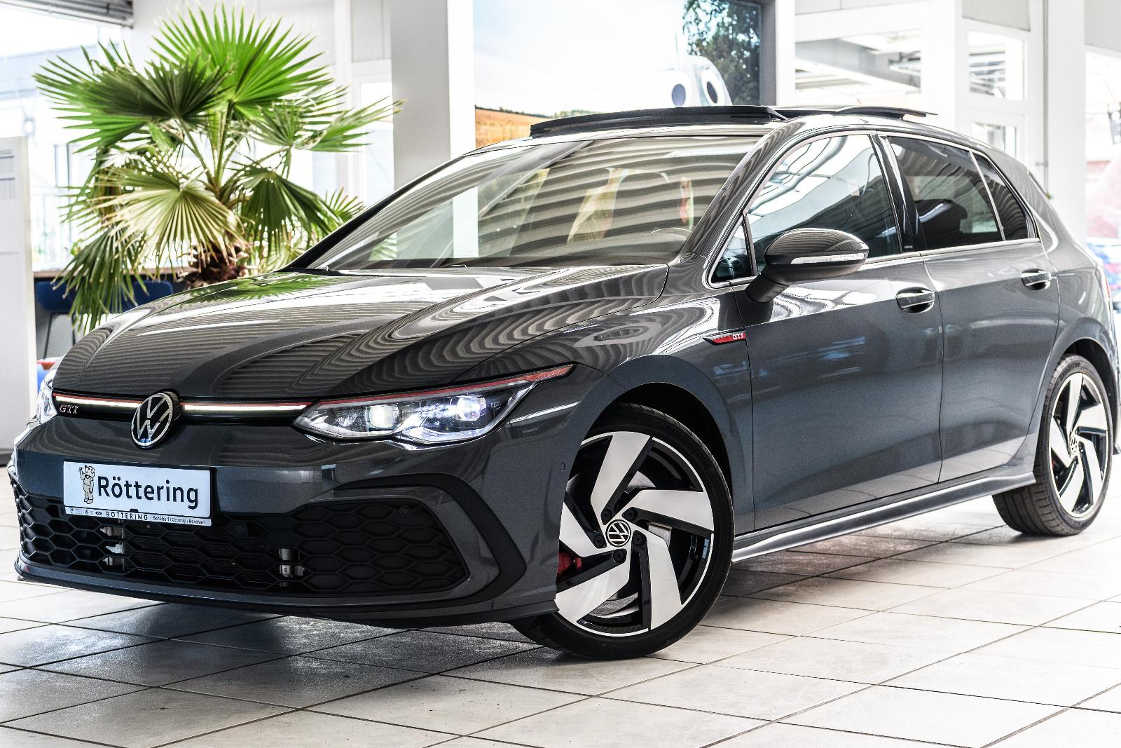 Volkswagen Golf VIII GTI +Matrix +Panorama +LED +ACC