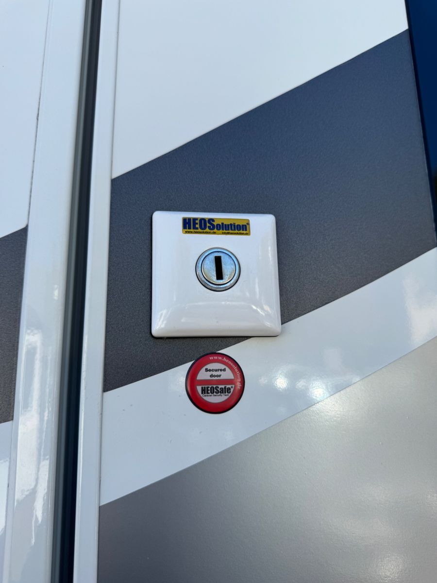 Fahrzeugabbildung Roller Team ZEFIRO 263 TL FIAT QUEENSBETT HUBBETT SOLAR TV