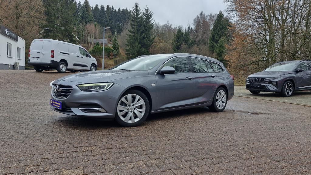 Insignia ST 2.0T Allrad Winterräder+AHZV+Head-Up