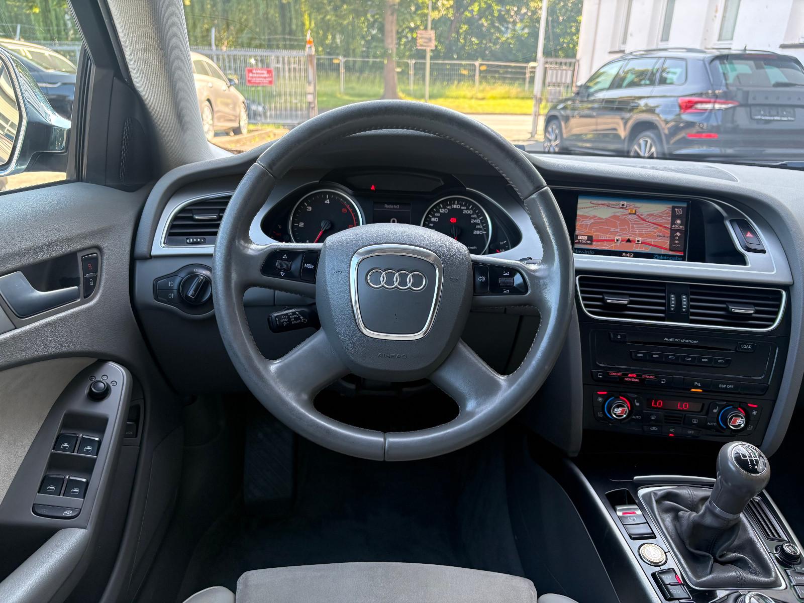 Audi A4 3.0 TDI quattro S line | 240 ch | BVM | Alcantara/cuir | ACC | Audi Magnetic Ride | Sièges chauffants | Phares xénon