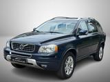 Volvo XC90 D5 Momentum Geartronic 7 Sitzer - Volvo XC90 aus 2013: Geländewagen