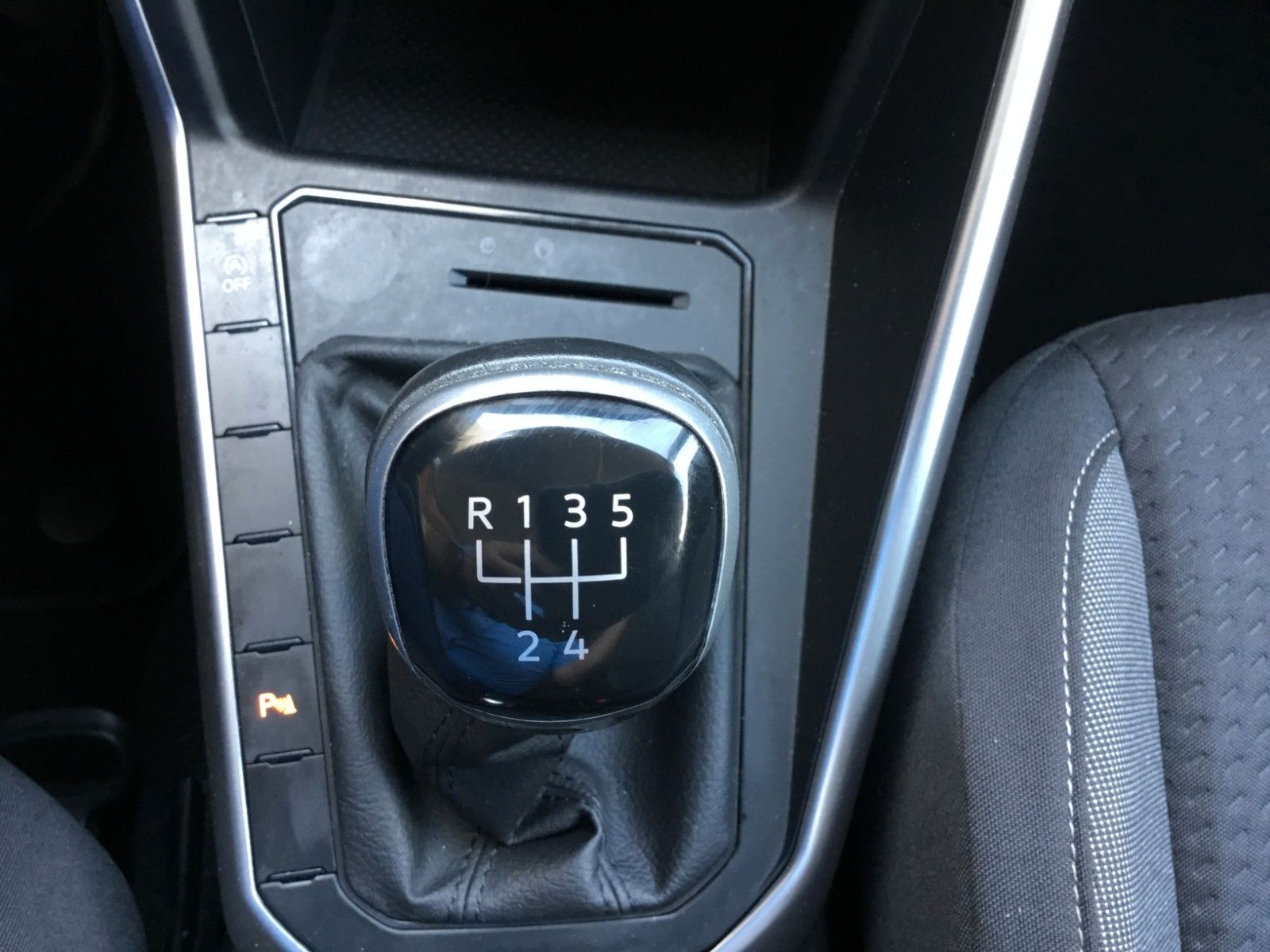 Fahrzeugabbildung Volkswagen Polo 1.0 TSI Life+LED+Sitzheizung+AppConnect