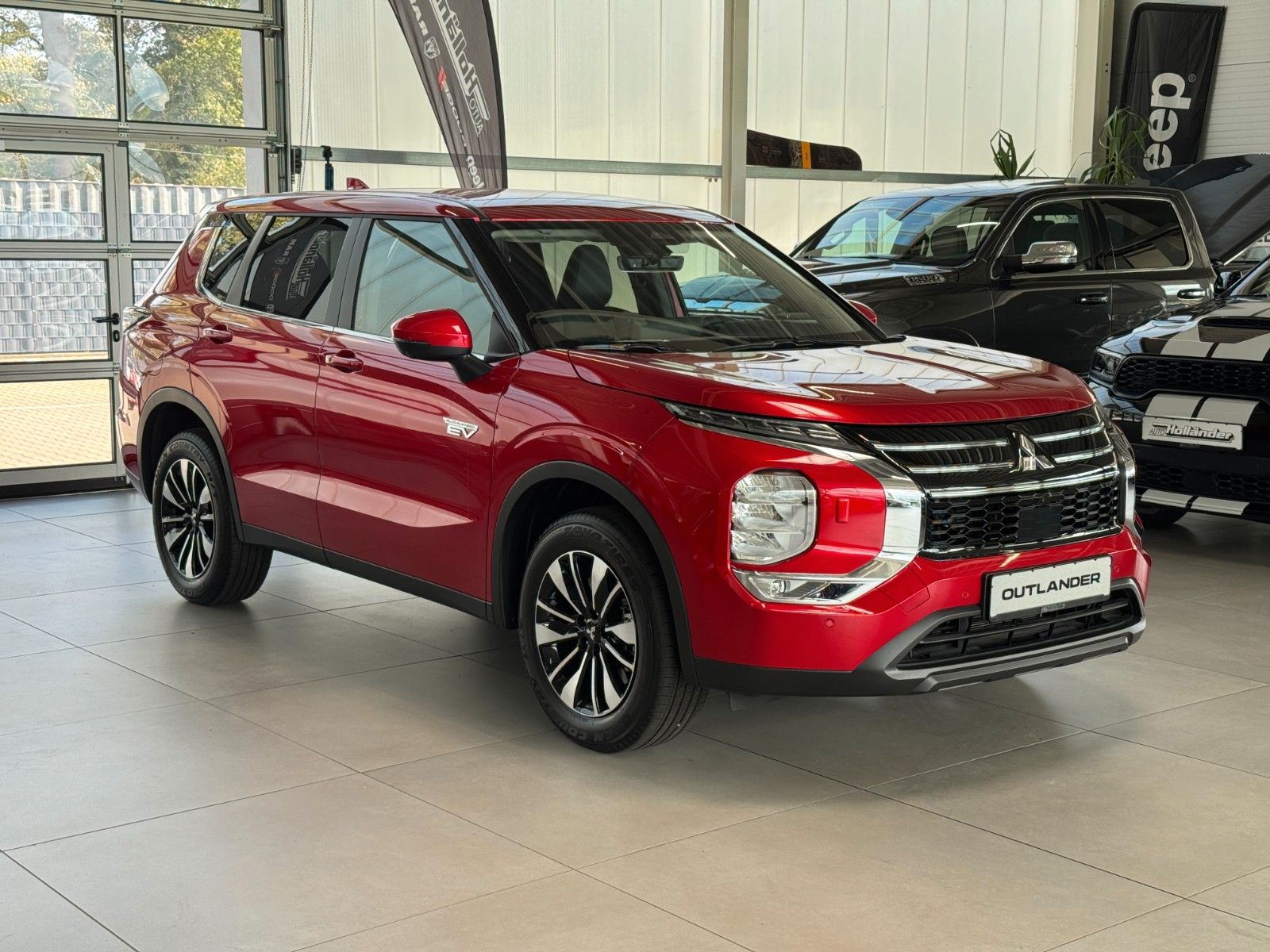 Mitsubishi Outlander 2.4 PHEV 4WD Diamant PLUS imagem 3