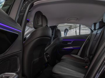 Mercedes E 200 - 9