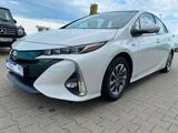 Toyota Prius Plug-in Hybrid Solar - Toyota Prius: Limousine