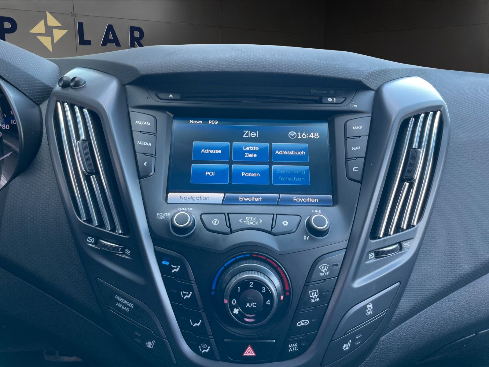 Fahrzeugabbildung Hyundai Veloster Style *Leder*Automatik*Tempomat*Kamera