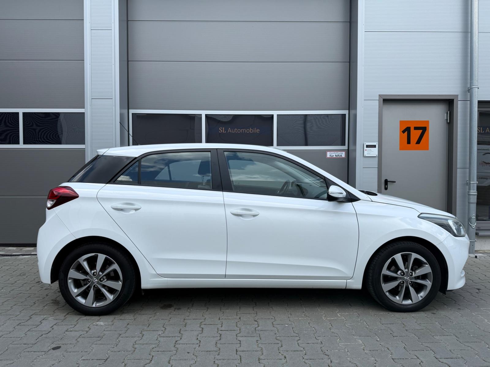 Hyundai i20 YES! Sitzheizung Lenkradheizung