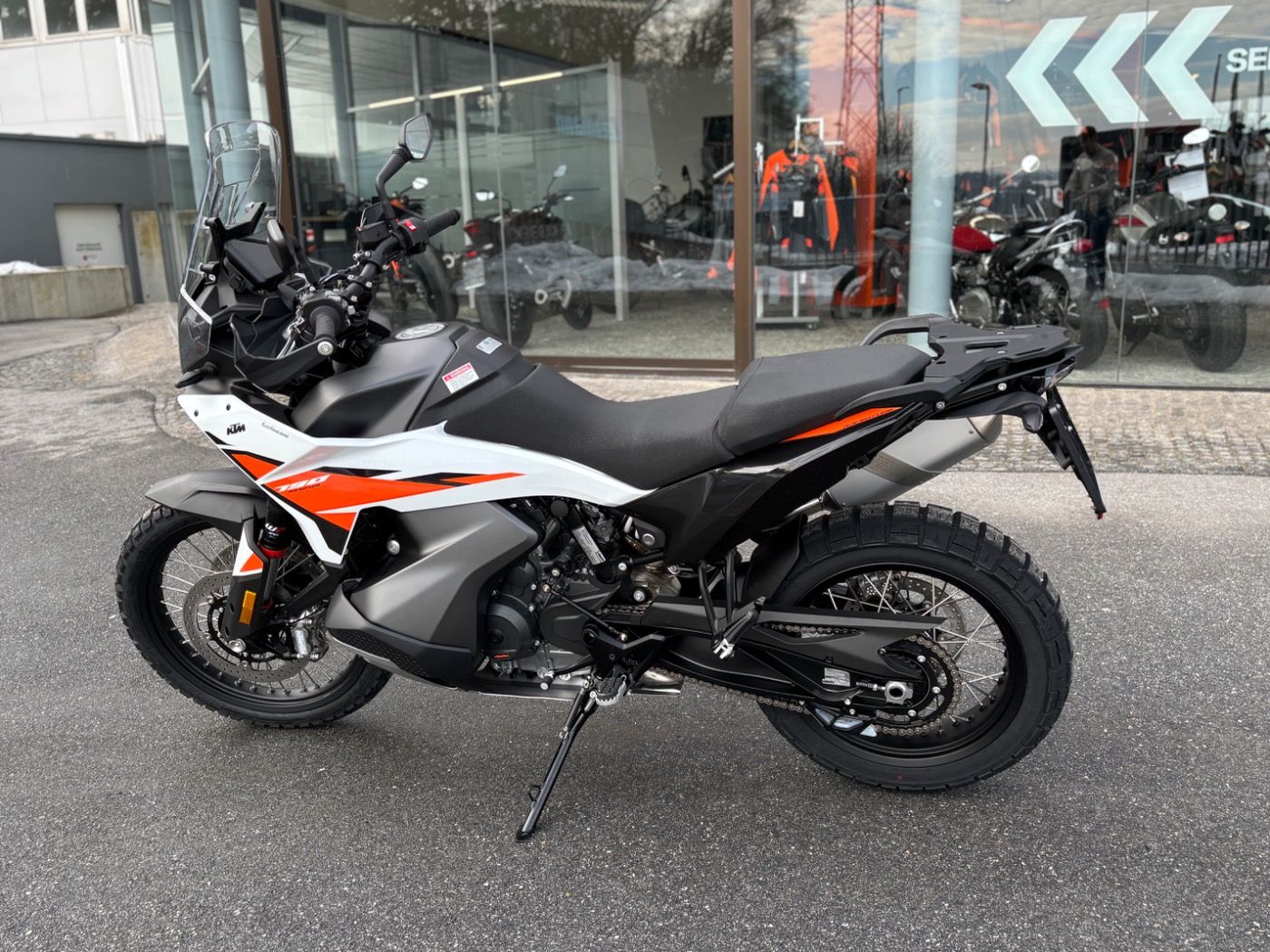 Fahrzeugabbildung KTM 790 Adventure 2026 Tech Pack inclusive beide Far