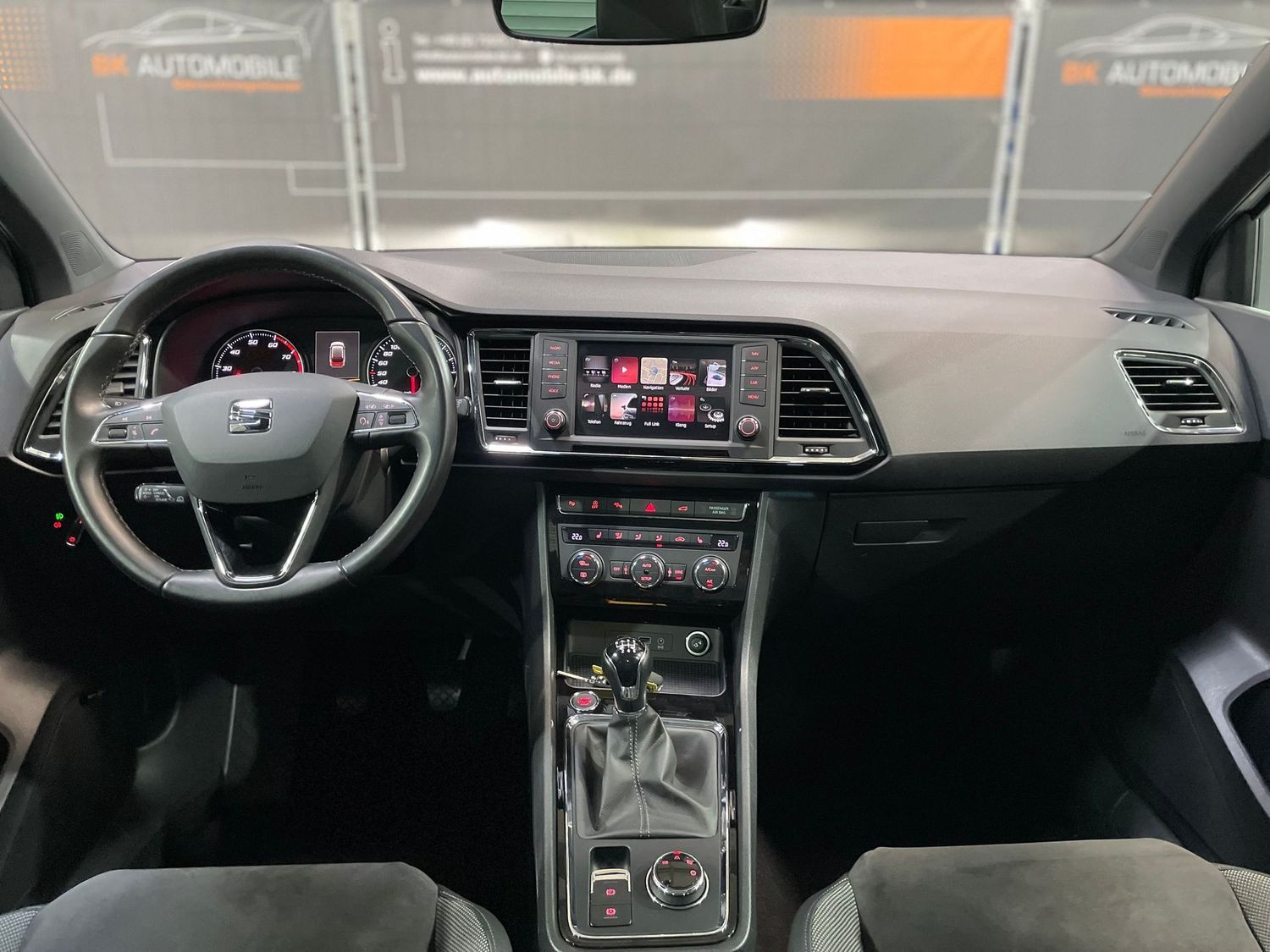 Fahrzeugabbildung SEAT Ateca Xcellence#LED#ACC#360°#Pano#Alcant.#Keyles