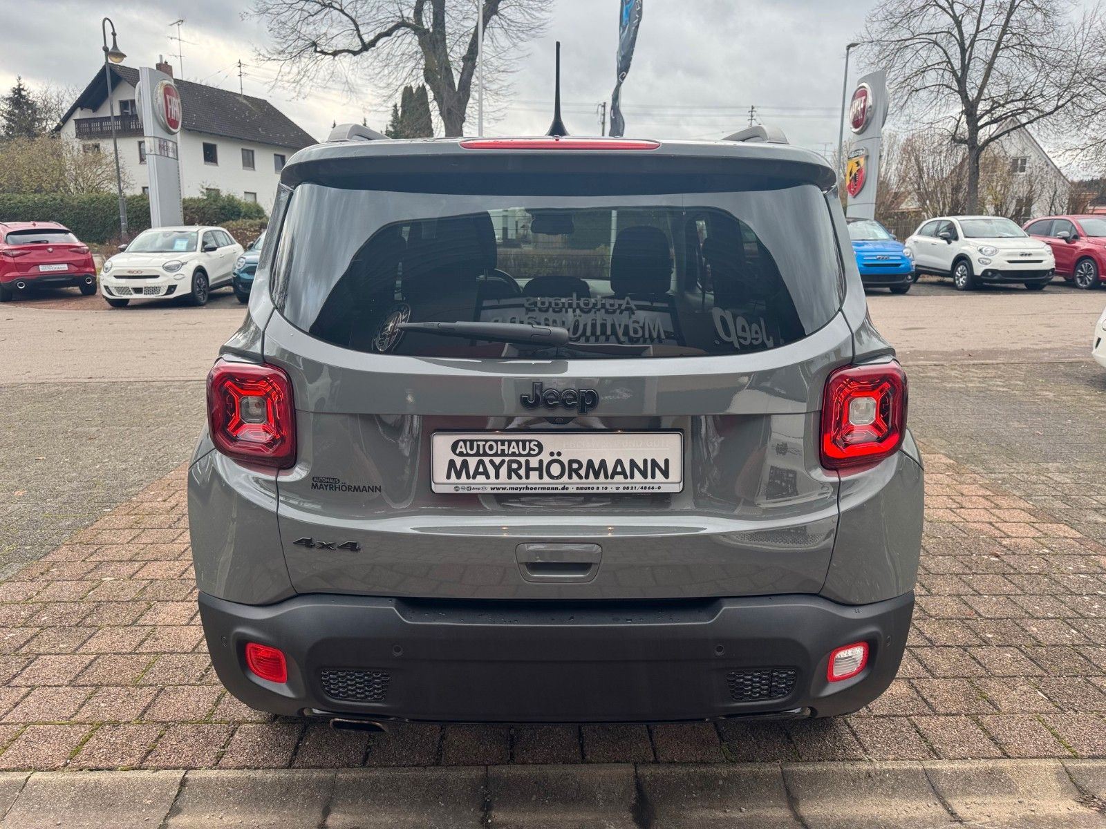 Fahrzeugabbildung Jeep Renegade Limited 2,0L  4x4  KAMERA LED SITZHEIZ.