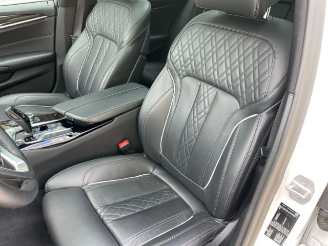 Fahrzeugabbildung BMW 530 i Touring Sport Line Autom. AHK, Leder, Stan