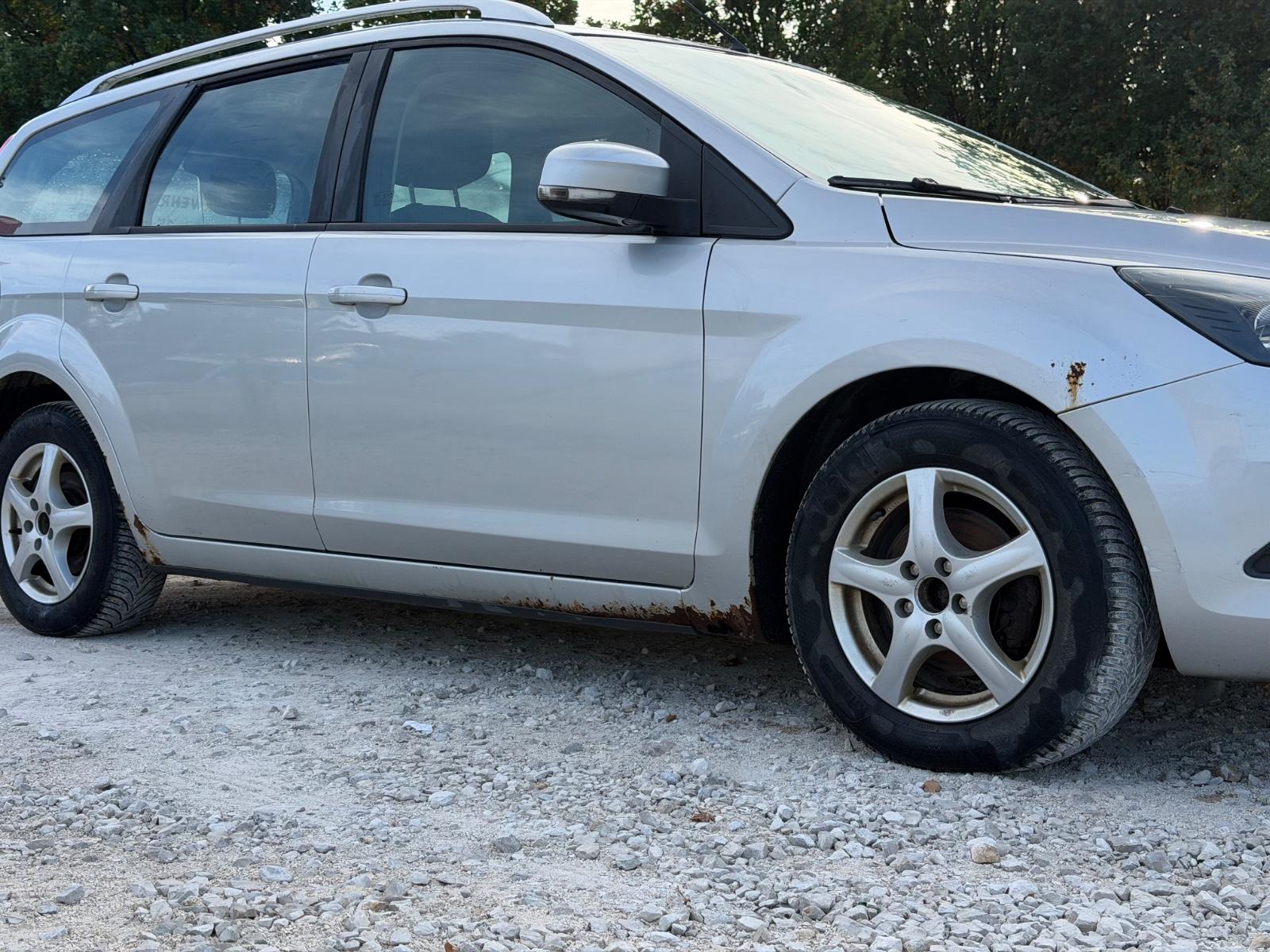 Ford Focus 2008 — engine 1.596 cm³, 116 HP (85kW)
