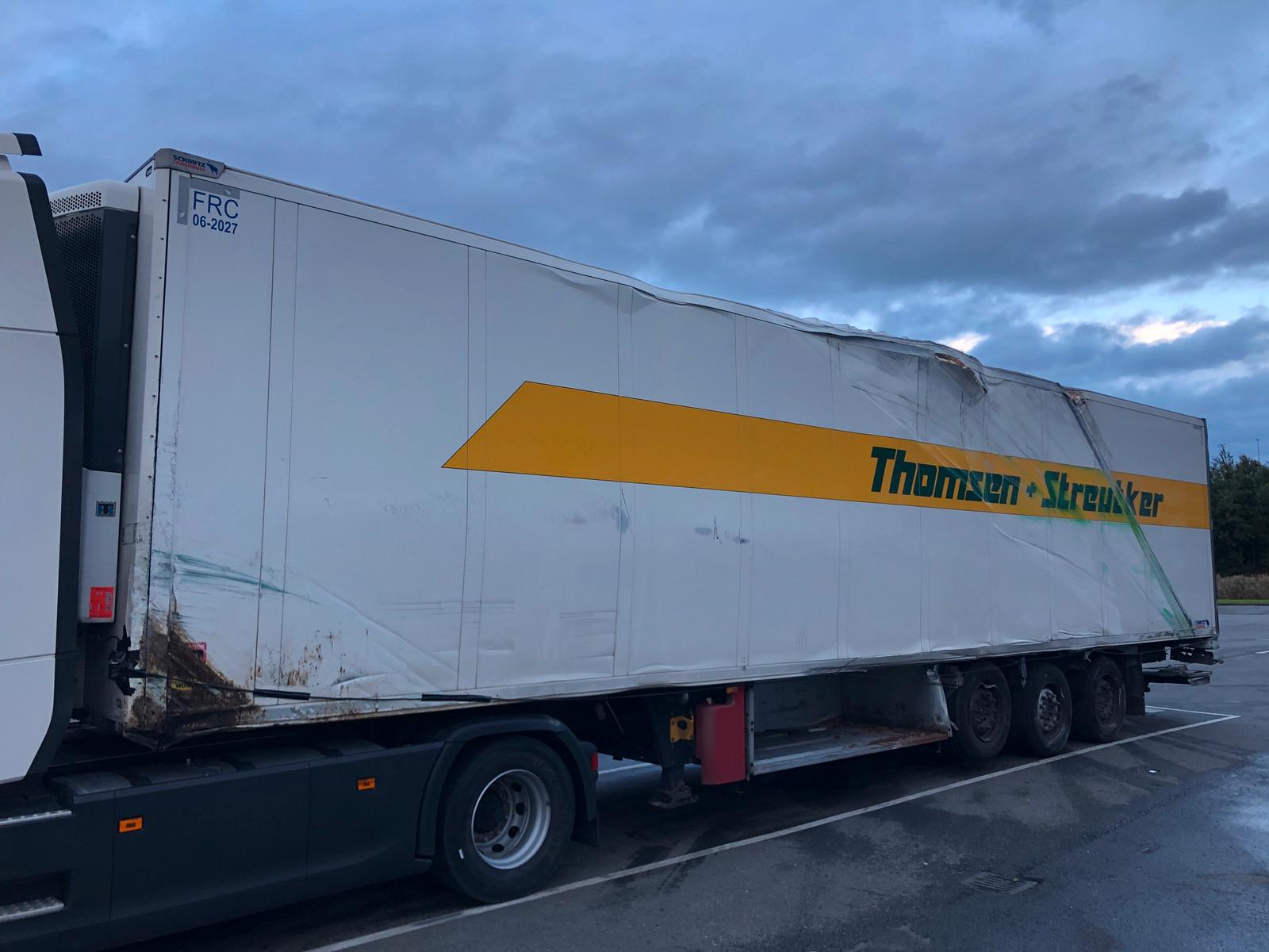 Schmitz Cargobull Kuhlauflieger mit Thermoking SLXi-300