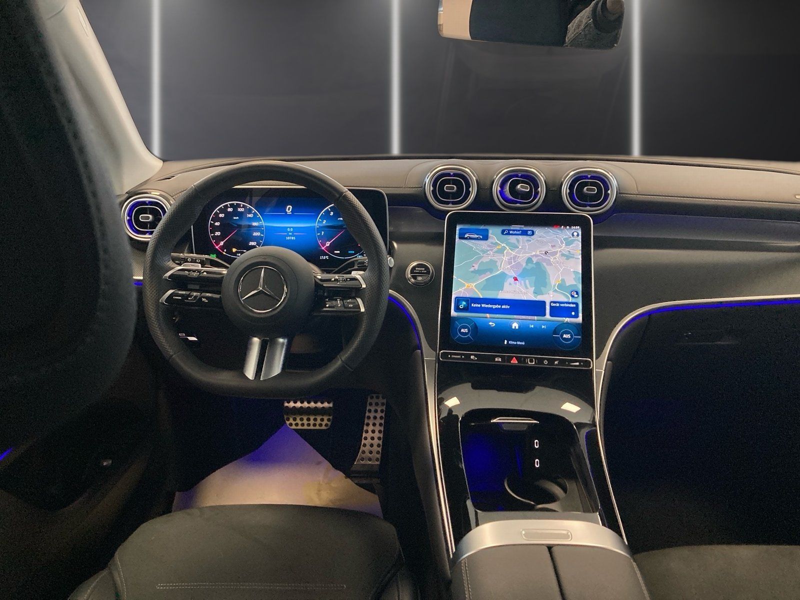 Fahrzeugabbildung Mercedes-Benz GLC 200 4M AMG*AHK*Distronic*360°*Totwink*Memor*