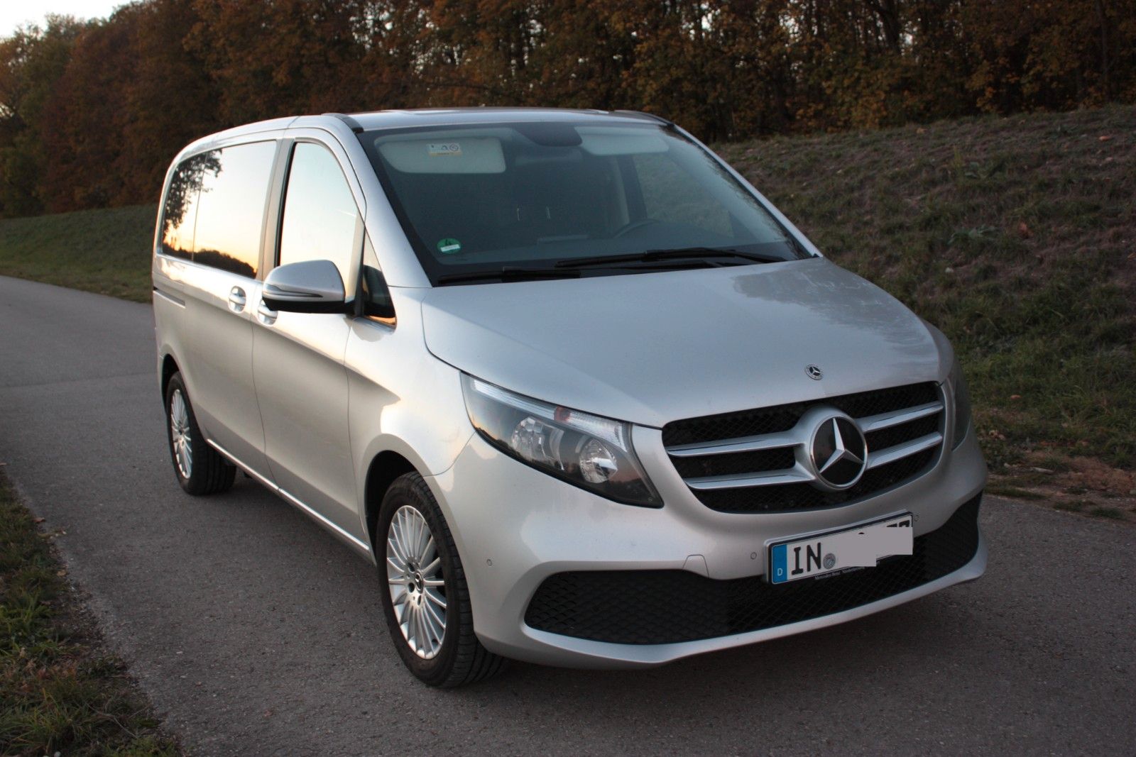 Mercedes-Benz V 220 d Aut. kompakt imagem 2