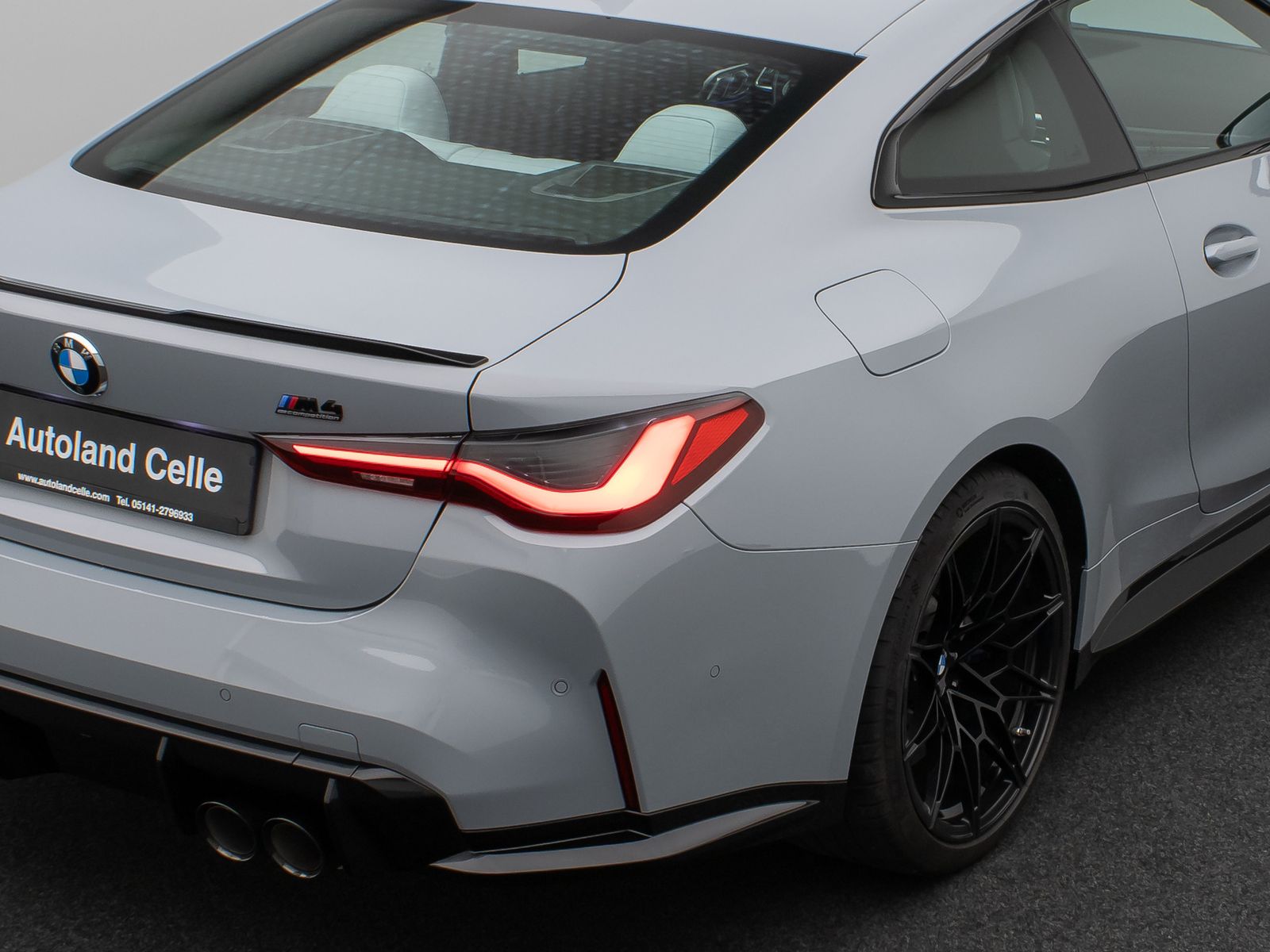 Fahrzeugabbildung BMW M4 xD Coupé Competition Kamera Glasdach HUD H/K