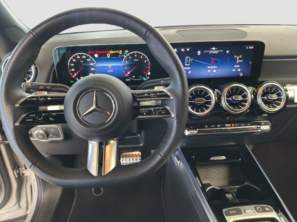 Fahrzeugabbildung Mercedes-Benz GLB 200 AMG*NIGHT*AHZV*TWA*LED*K-GO*DAB*LENKRHZG