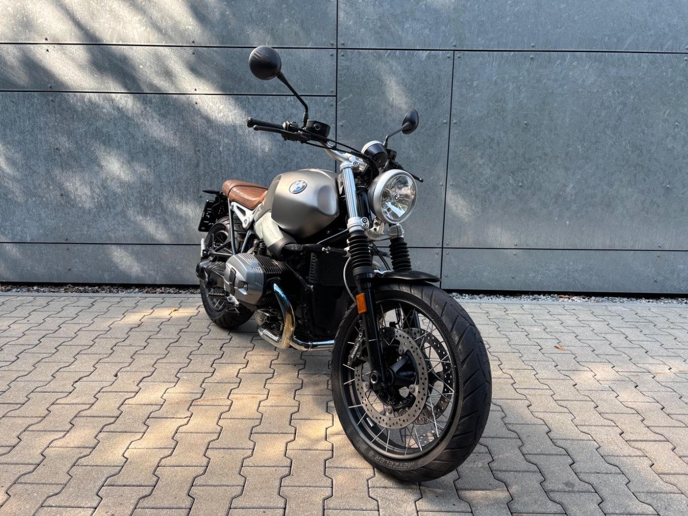 Fahrzeugabbildung BMW R nine T Scrambler