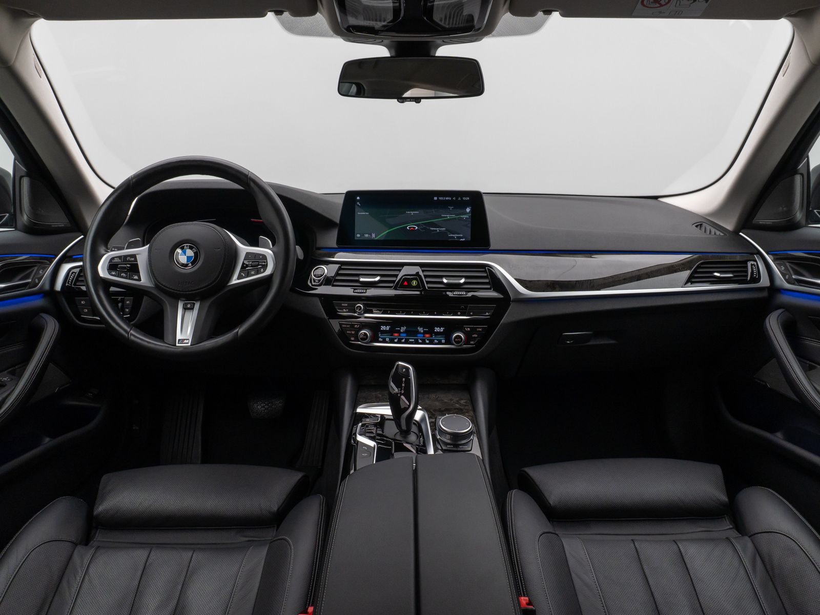 Fahrzeugabbildung BMW 530d xD SportLine 360°HUD DAB H/K 4xKlima Komfor