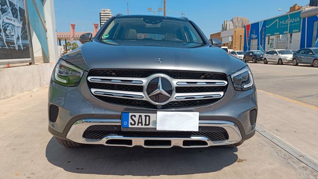 MERCEDES-BENZ GLC 400 d VOLL HUD ACC Burmester  Pano Garantie 
