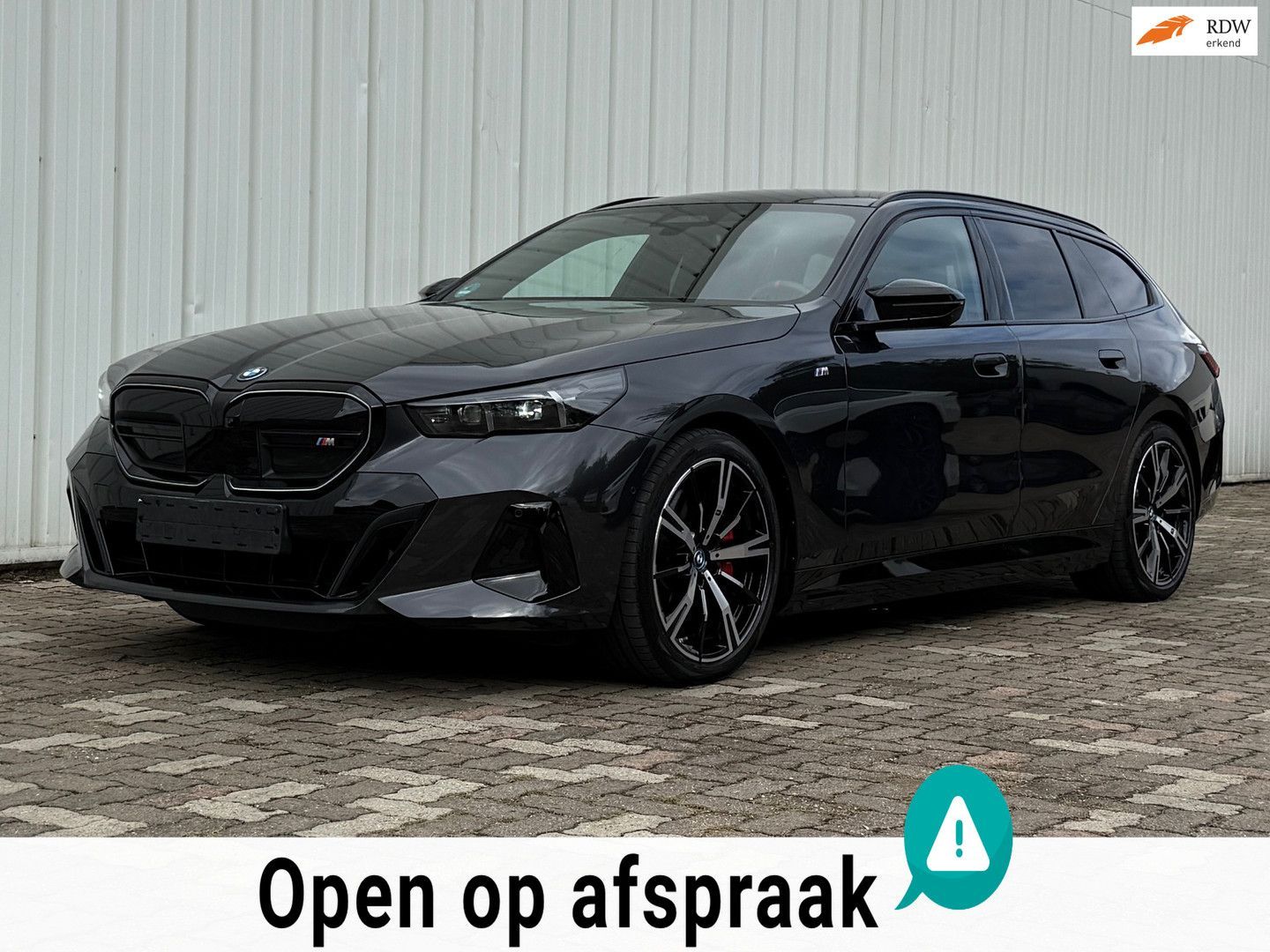 BMW i5 Touring M60 xDrive 84 kWh SoH 98% M-Sport Pro