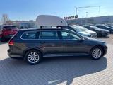 Volkswagen Passat Comfortline el. Rollstuhl-Dachbox Sopur/S - Volkswagen Passat: Kombi, Automatik