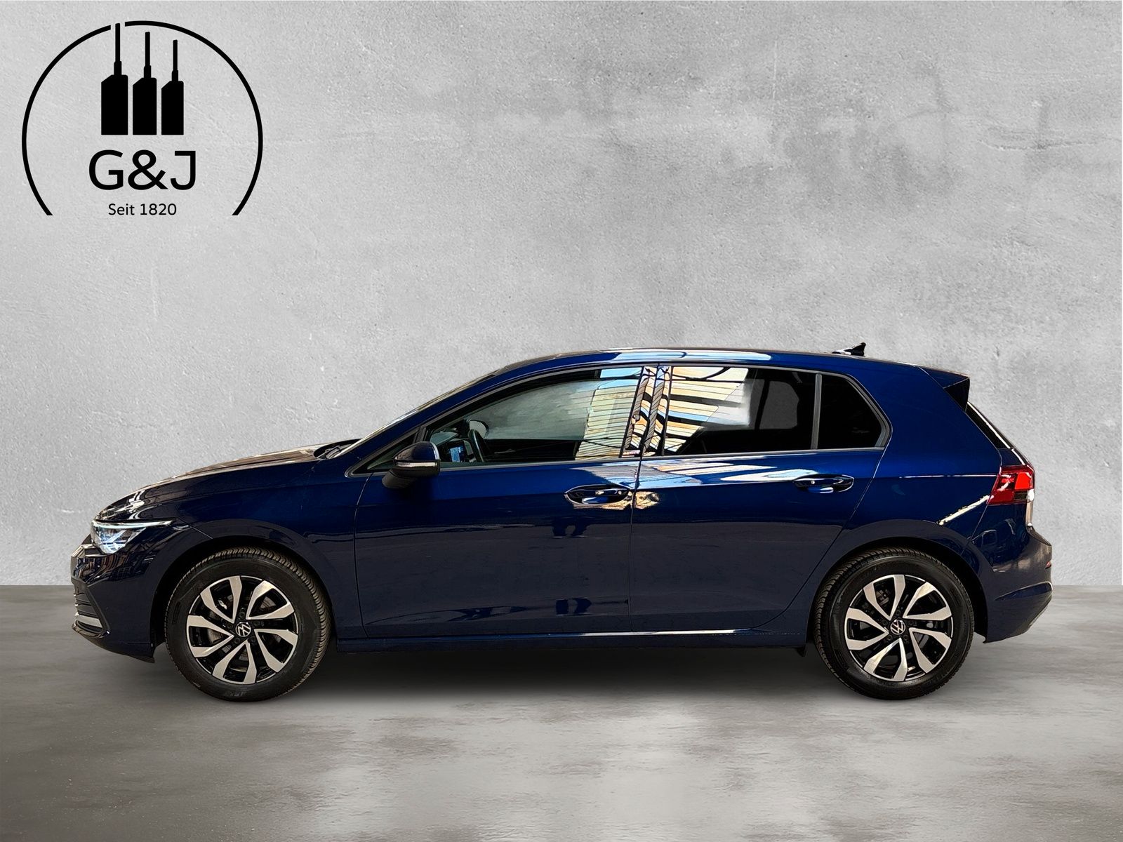 Fahrzeugabbildung Volkswagen Golf 1.5 eTSI Active AHK AppConnect SHZ