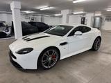 Aston Martin V12 Vantage RHD - Aston Martin V12 Vantage Neuwagen
