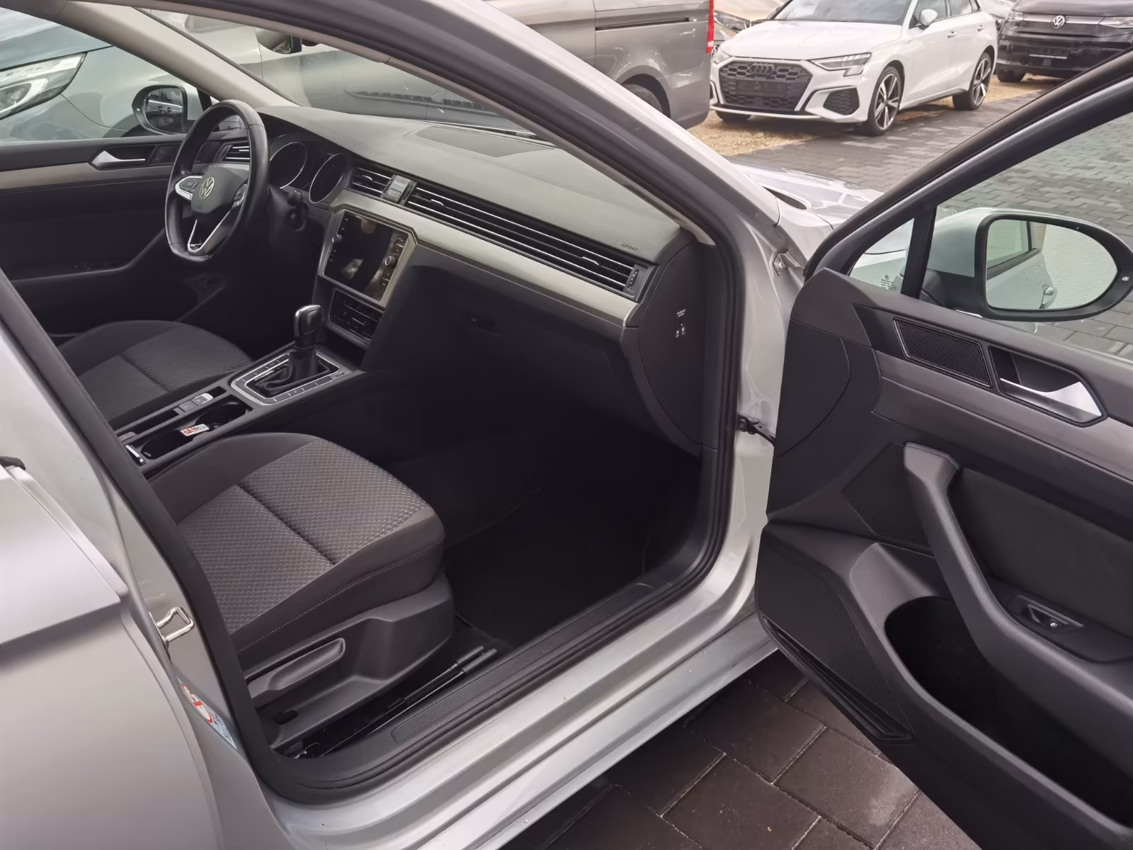 Volkswagen Passat Conceptline 1.5 Benzin, миниатюра 30