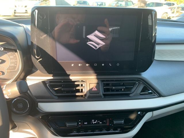 Fahrzeugabbildung Suzuki Swift 1.2 Dualjet Hybrid Comfort CarPlay/Kamera/