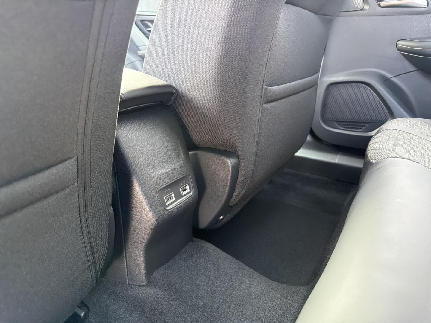 Peugeot 2008 Allure Hybrid 110 e-DSC6 Ganzjahresreifen A