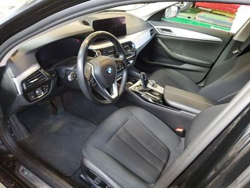 BMW 520 - 7