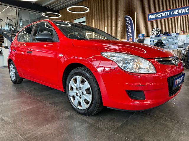 MYAUTOCENTER – Gebraucht- und Jahreswagen mit Werkstattservice in Pfaffenhofen Hyundai i30 *Scheckheft*Klimaanlage*TÜV-NEU*