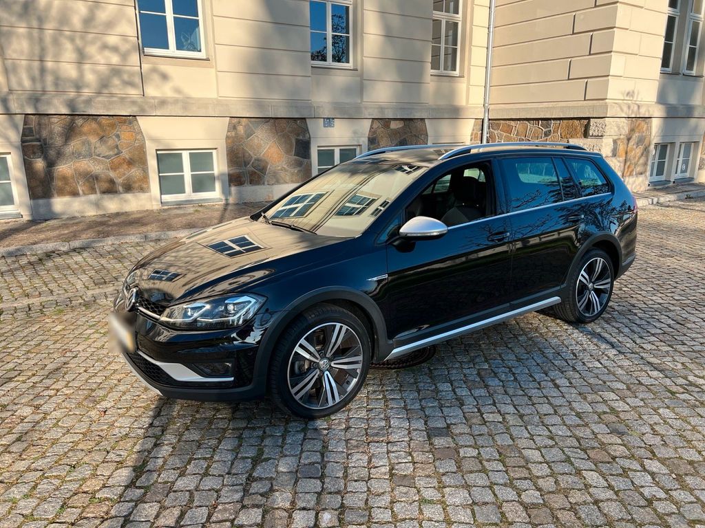 Image of Volkswagen Golf