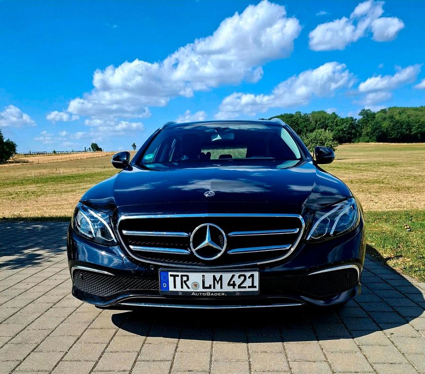 Image of Mercedes-Benz CE 220