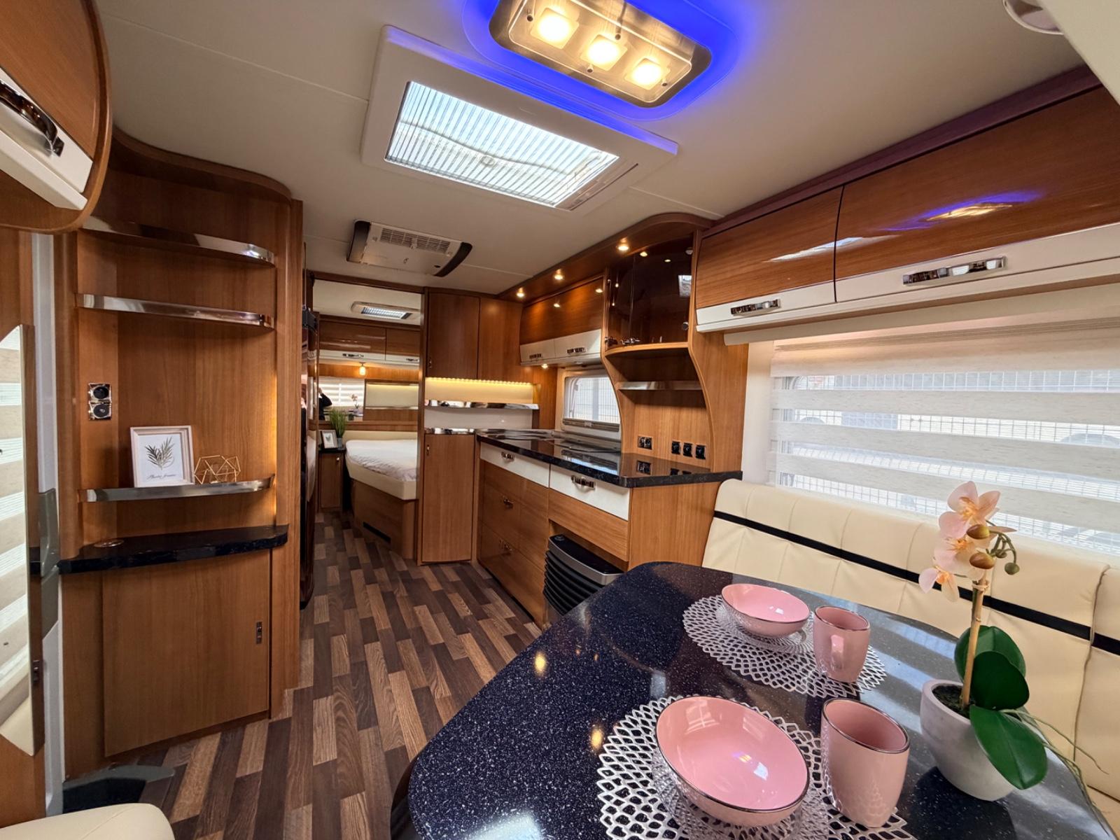 Tabbert Bellini 655 Heckbad Leder Klima Dusche WC Top !!