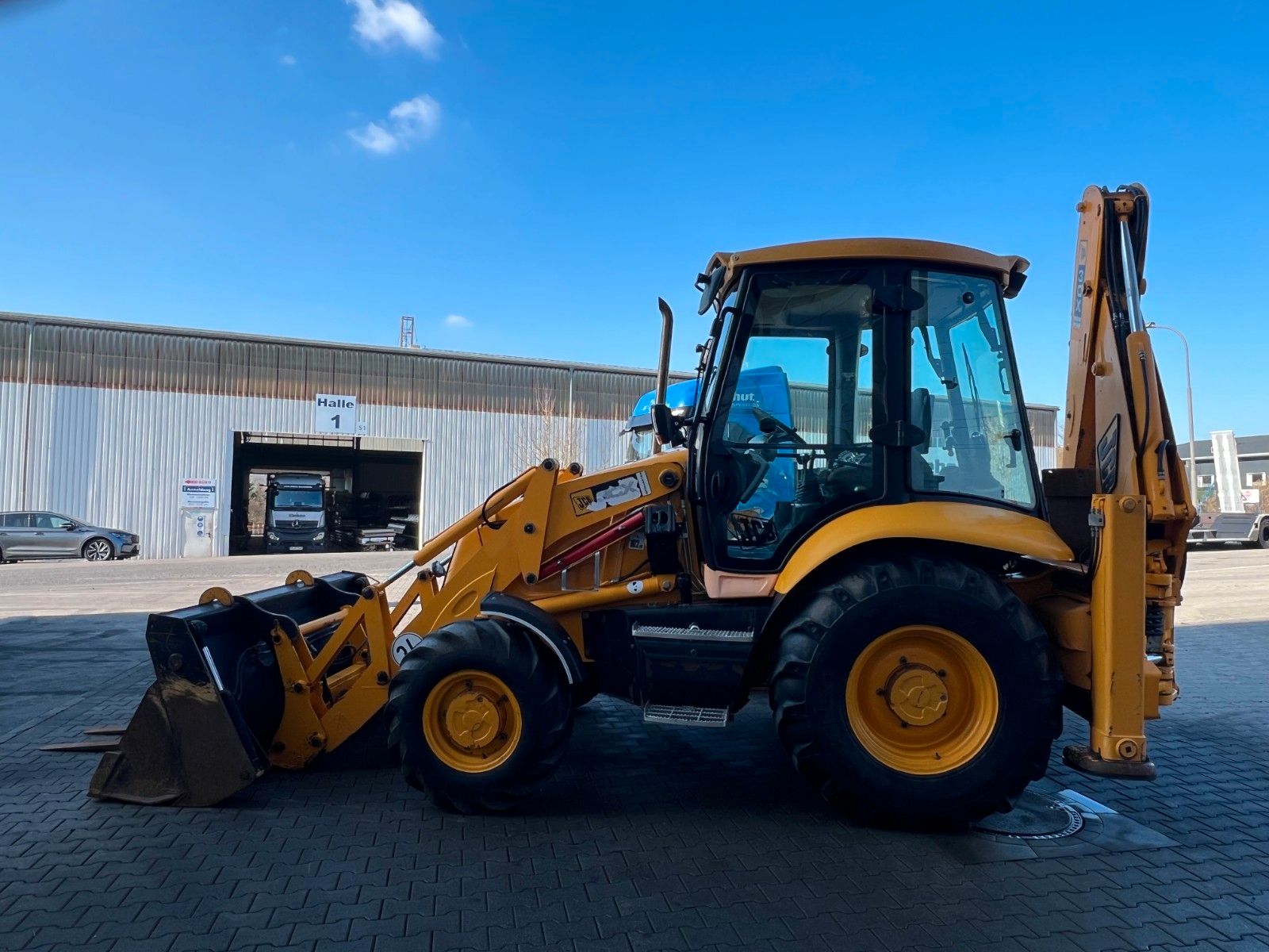 Fahrzeugabbildung JCB 3CX / 9.030h / Löffelpaket / Gabel / Schaufel