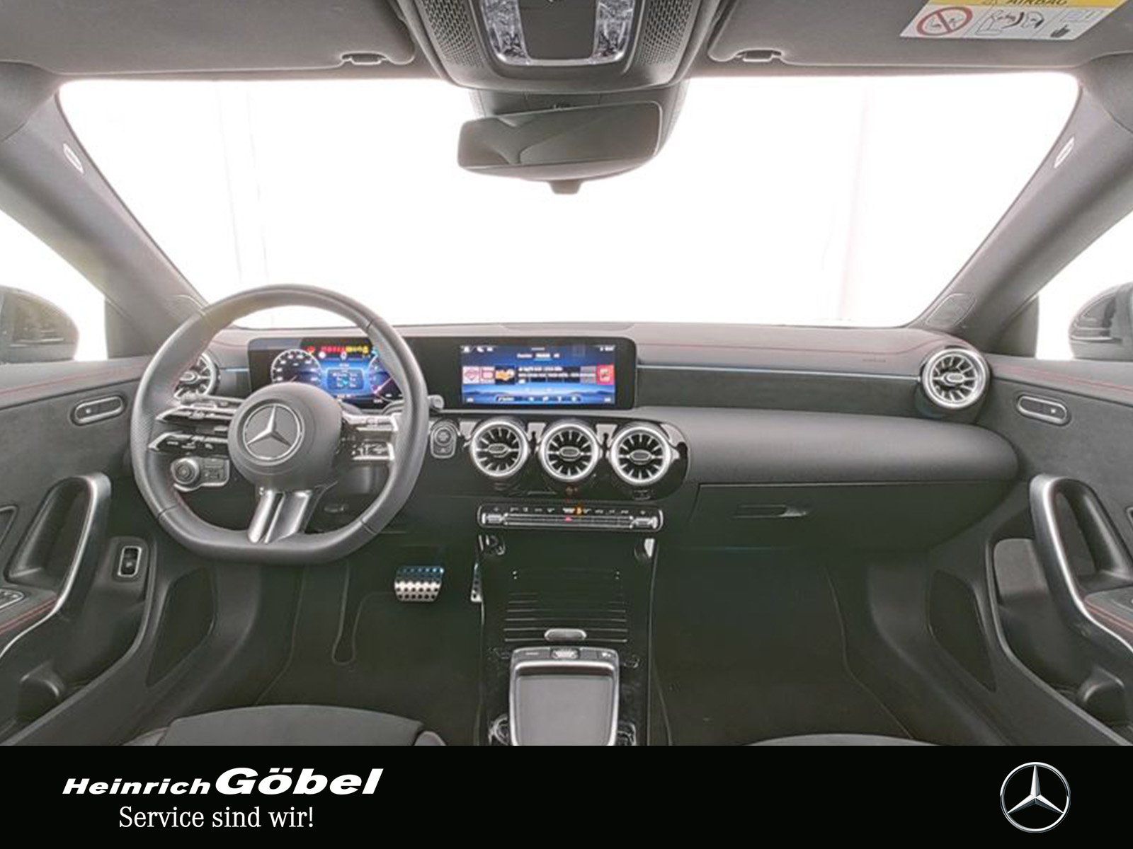 Fahrzeugabbildung Mercedes-Benz CLA 200 SB AMG+MULTIBEAM+AMBIENTE+CARPLAY+KAMERA