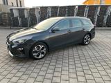 Kia cee'd Sportswagon 1.4 T-GDI - AUT - NAV - SHZ - gebrauchte Kia cee'd Sportswagon aus dem Jahr 2018