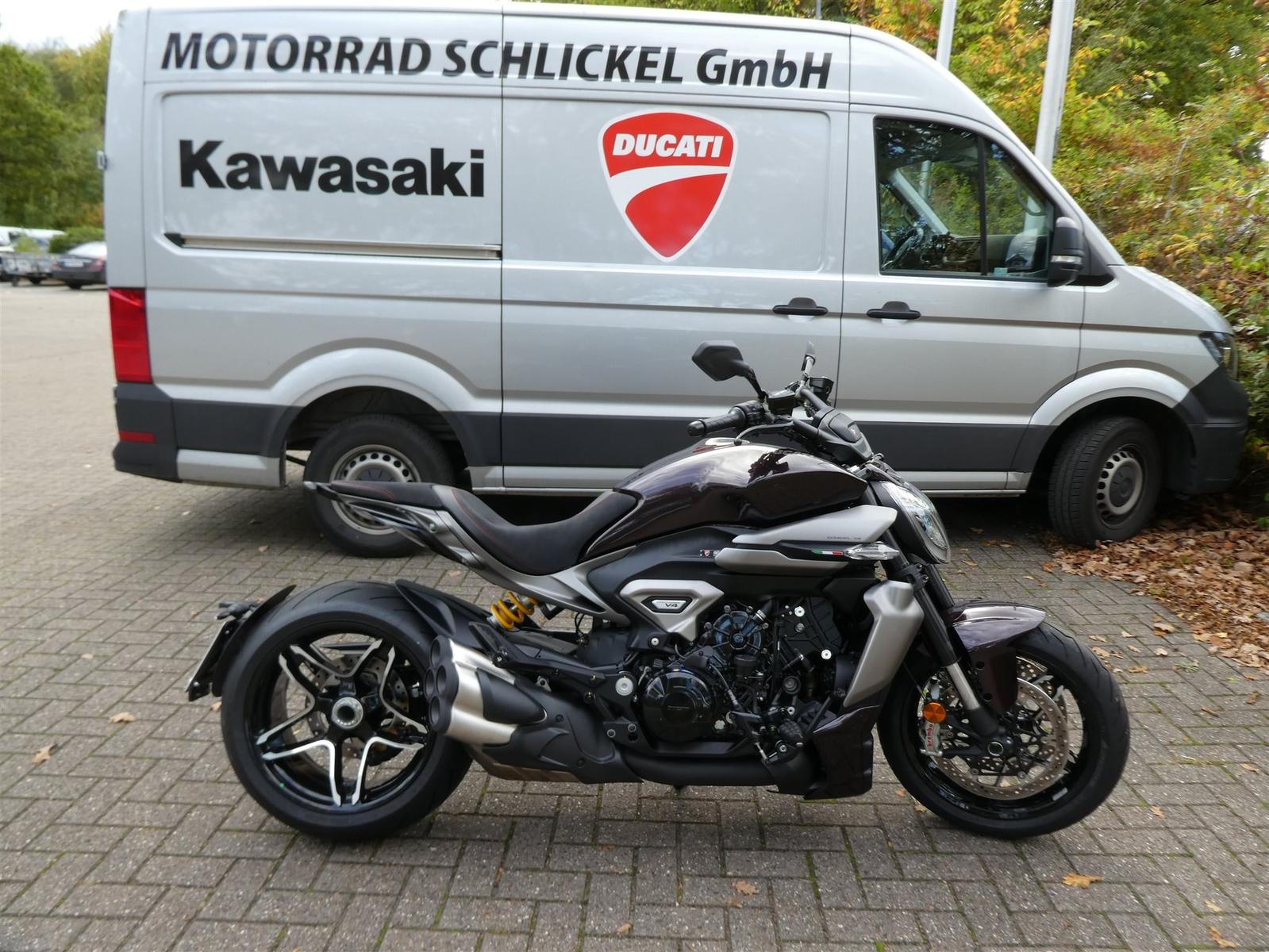 Ducati XDiavel V4