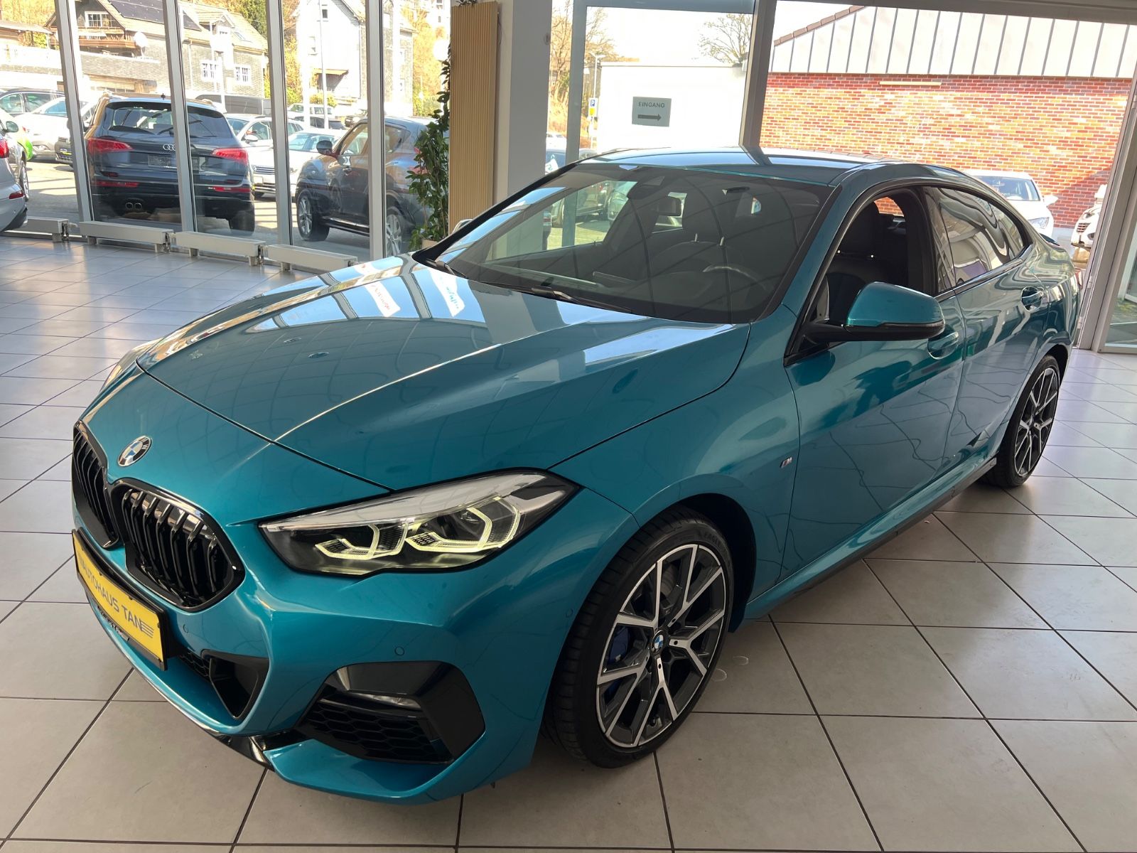 Fahrzeugabbildung BMW 2 Gran Coupe 220 d xDrive M Sport *SONDERLACK*
