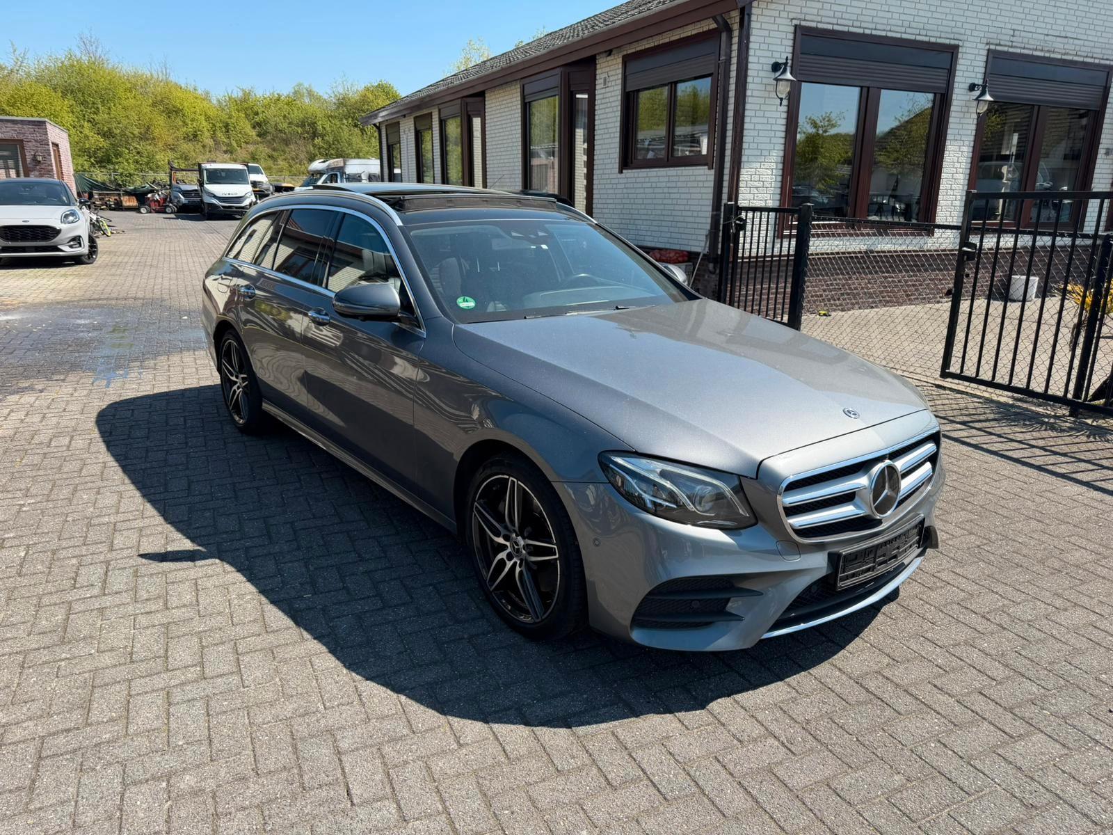 Mercedes-Benz E 400 E T-Modell E 400 d 4Matic